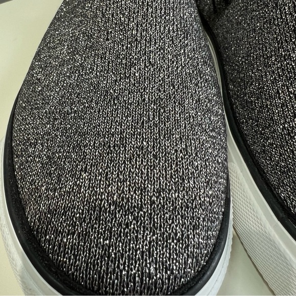 NWT GAP Metallic Slide On Shoes size 8 - Picture 3 of 8